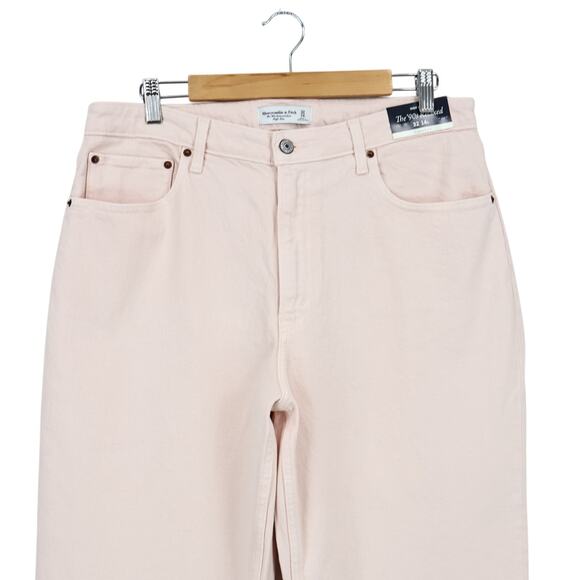 NWT Abercrombie & Fitch Curve Love 90s Relaxed Jean Light Pink Size 32/14 Long - Picture 5 of 9